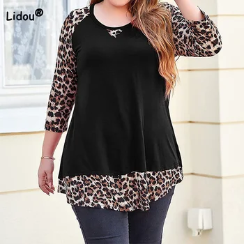 Lady Jednoduchosť Plus Veľkosť T-shirt Jeseň Spojov Leopard Vytlačené Sedem Bodov Rukáv Voľné Bežné Stredný a Dlhý Pulóver Top