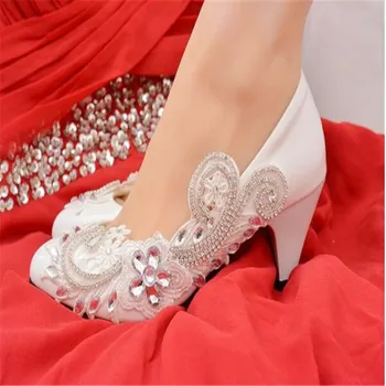 Sexy vysoké podpätky strane topánky, elegantné drahokamu poukázal crystal svadobné topánky na spoločenské topánky